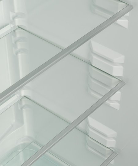 12 - Холодильник Snaige RF34SM-S0002G