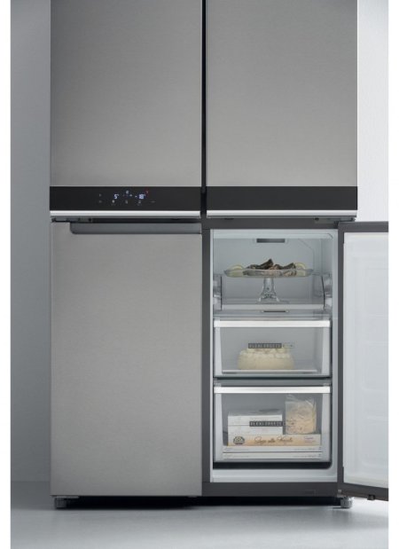 8 - Холодильник Whirlpool WQ9B2L